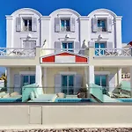 Hotel Ellinon Thea Boutique Firostefani